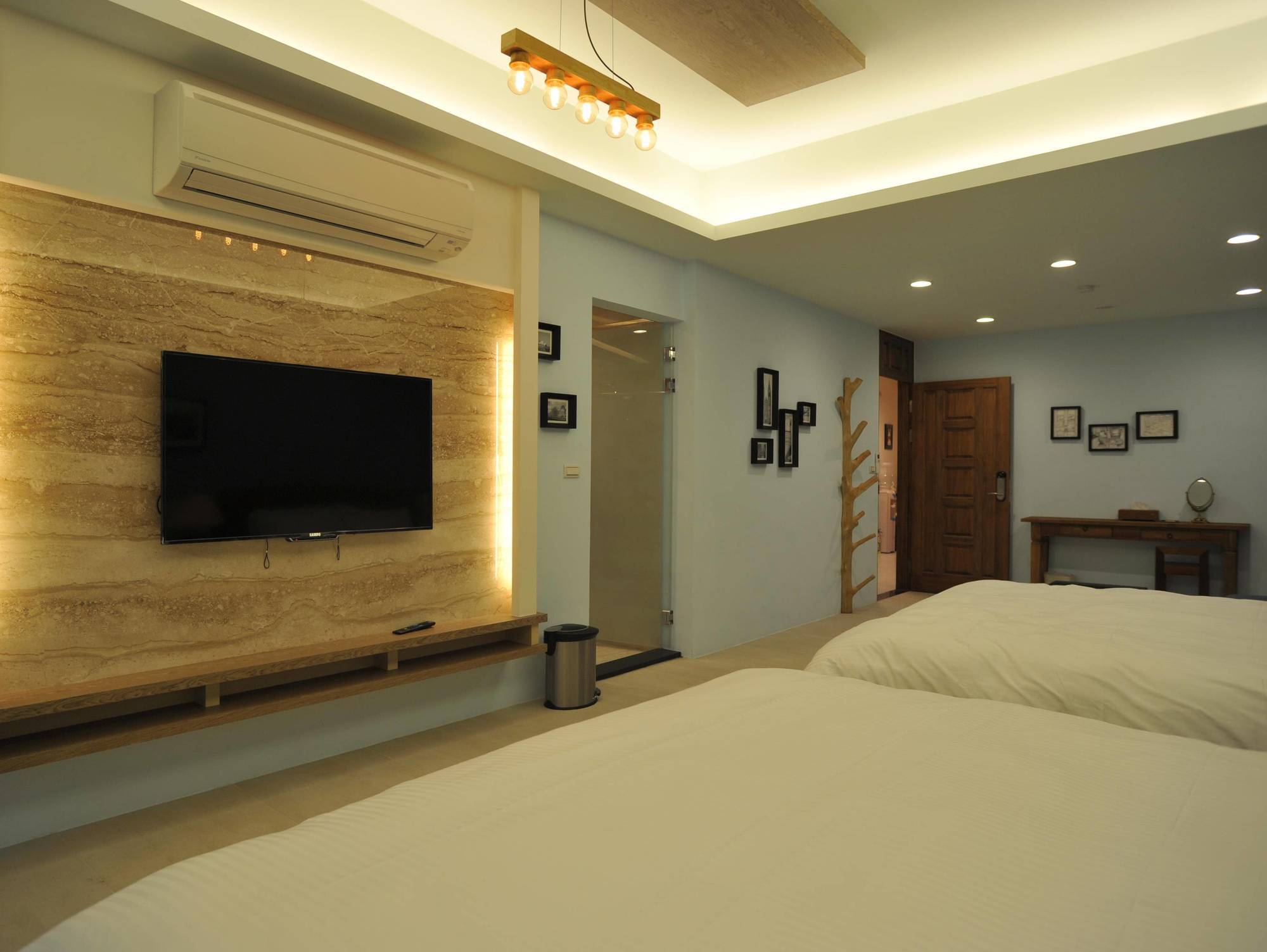 จงชาน บิวดิ้ง เบด แอนด์ เบรคฟาสต์ Apartment เมืองฮวาเหลียน ภายนอก รูปภาพ