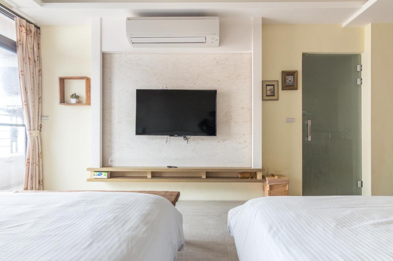 จงชาน บิวดิ้ง เบด แอนด์ เบรคฟาสต์ Apartment เมืองฮวาเหลียน ภายนอก รูปภาพ